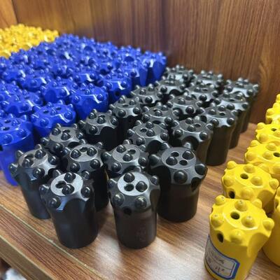 7 11 12 Buttoni conici Strumenti per la perforazione di rocce