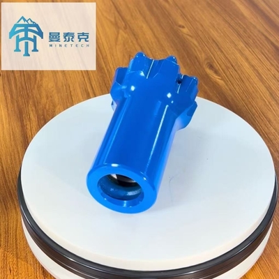 Strumenti per la trivellazione di una roccia con pulsante T38 89mm