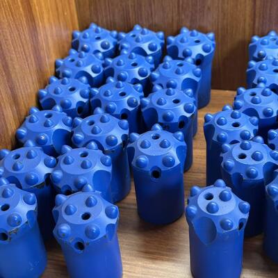 7 11 12 Gradi Conical Button Drill Bits Strumenti per la perforazione in roccia per la cava e la miniera