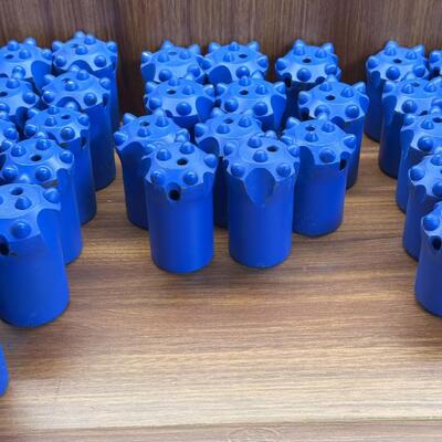 7 11 12 Gradi Conical Button Drill Bits Strumenti per la perforazione in roccia per la cava e la miniera
