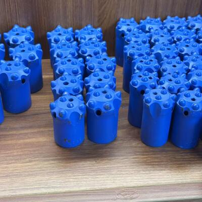 7 11 12 Gradi Conical Button Drill Bits Strumenti per la perforazione in roccia per la cava e la miniera