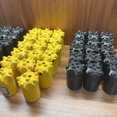 7 11 12 Buttoni conici Strumenti per la perforazione di rocce