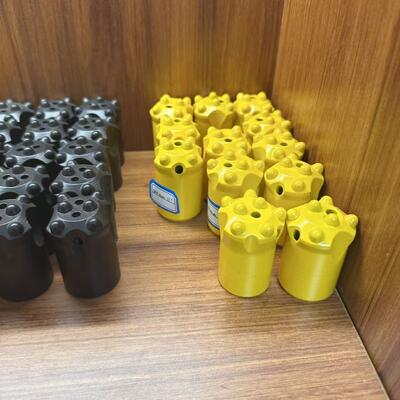 7 11 12 Buttoni conici Strumenti per la perforazione di rocce