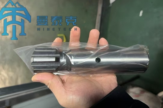 Adattatore con attacco filettato femmina R32 270MM per perforatrici idrauliche